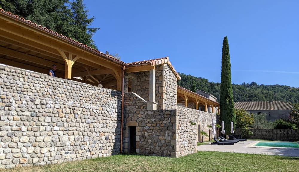 Charpente traditionnelle - couverture tuile - carport - abri voiture - coursive - saint fortunat sur eyrieux - 03